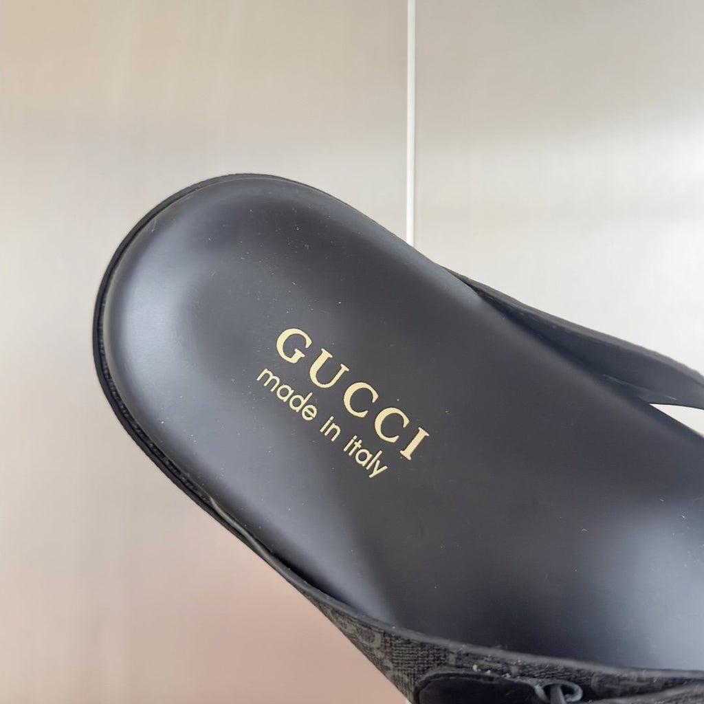 Gucci Black and Gray Monogram Toe-Post Sandals